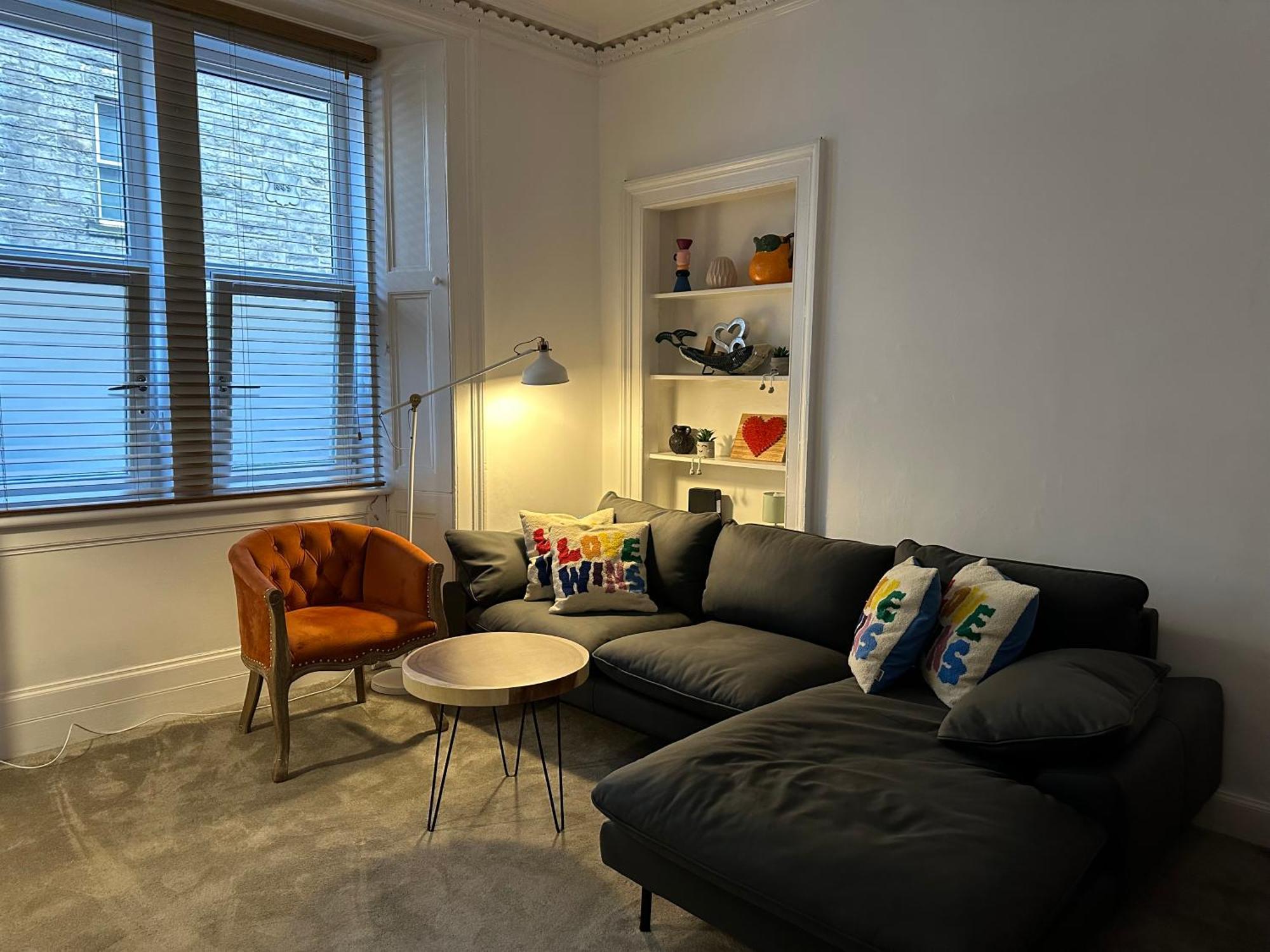 Lovely Two Bedrooms Appartement